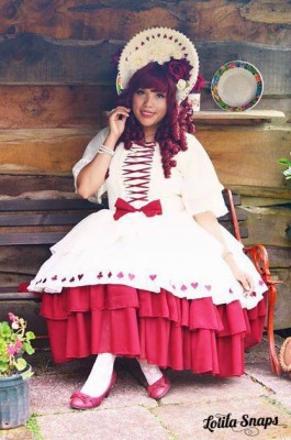 SNAP - COSTA RICA:   Amy Murcia   Bonnet:Handmade Dress: Handmade Wig: GLW